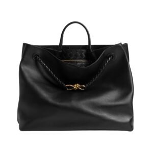Top-Griff-Tasche aus seidigem Kalbsleder in Schwarz 32 cm