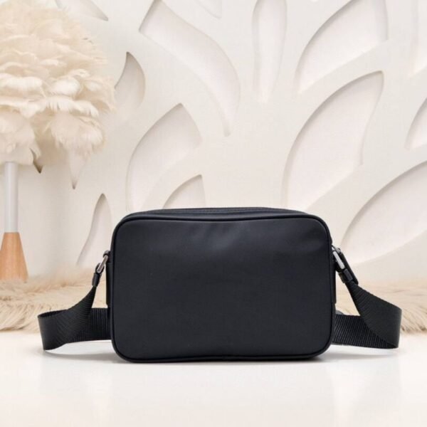 Re-Nylon and Saffiano Schwarz 21 cm - Image 3