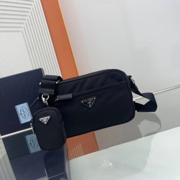Re-Nylon Schwarz 23 cm - Image 2