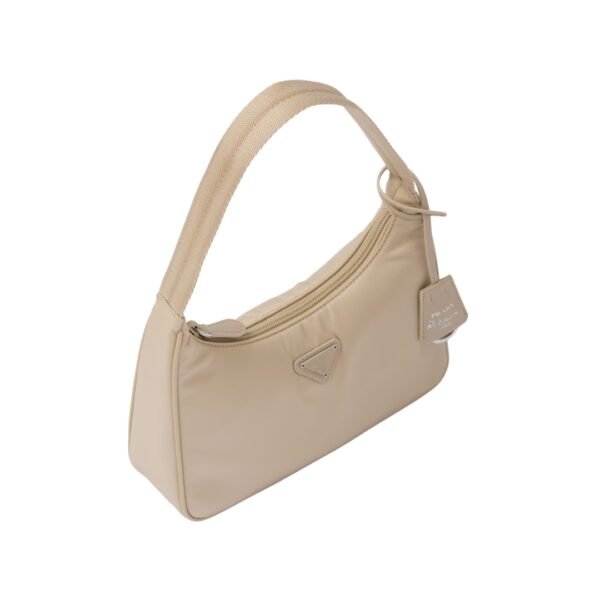 Re-Nylon Mini in Wüstenbeige 17 cm - Image 2