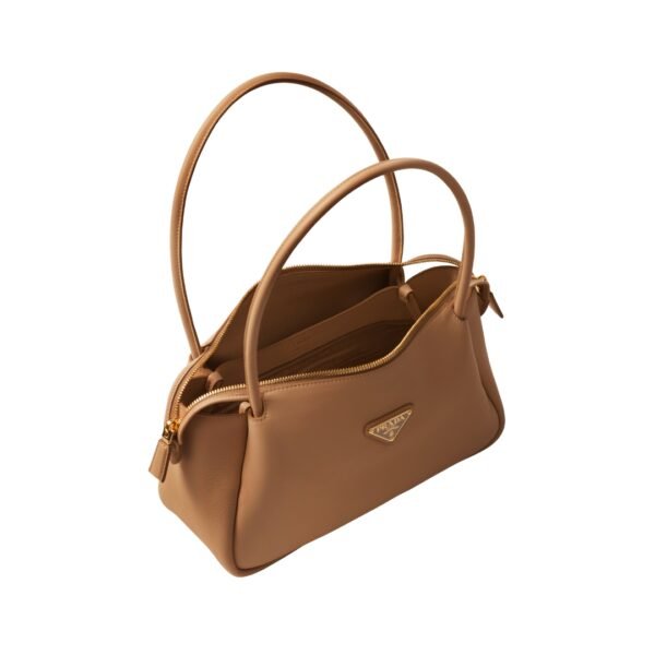 Lederschultertasche in Karamell 16 cm - Image 4