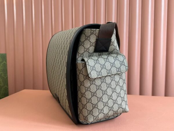 Мittelgroße Wickeltasche in Beige 44 cm - Image 3