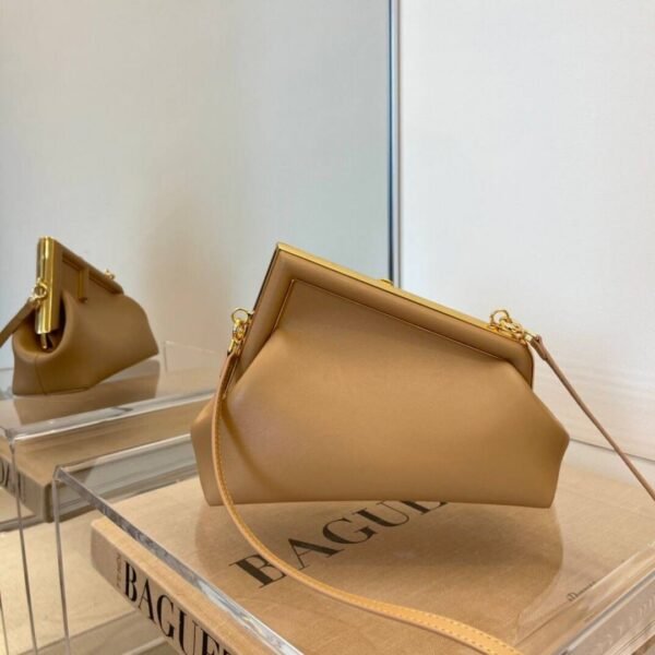 First Beige 26 cm - Image 2