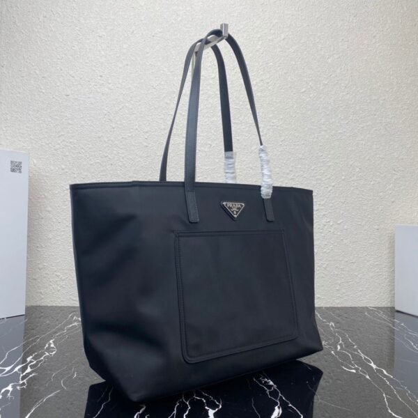 Tote Bag aus Re-Nylon Schwarz 34 cm - Image 5