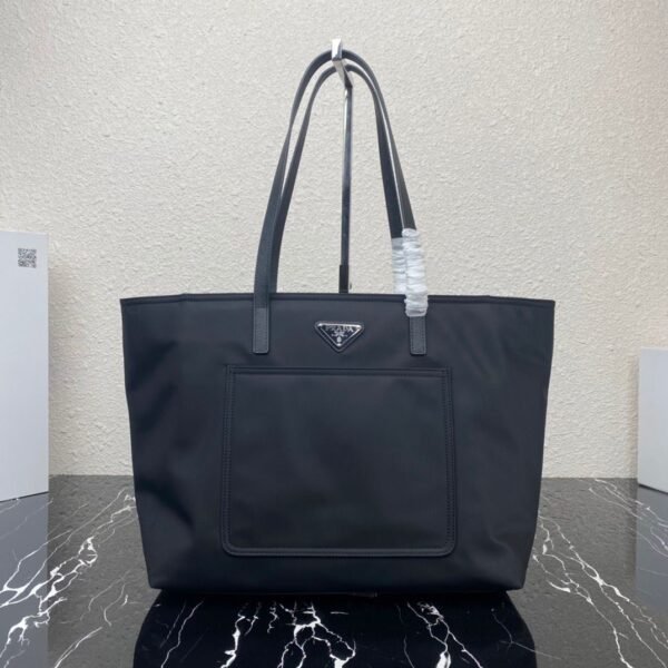 Tote Bag aus Re-Nylon Schwarz 34 cm - Image 6