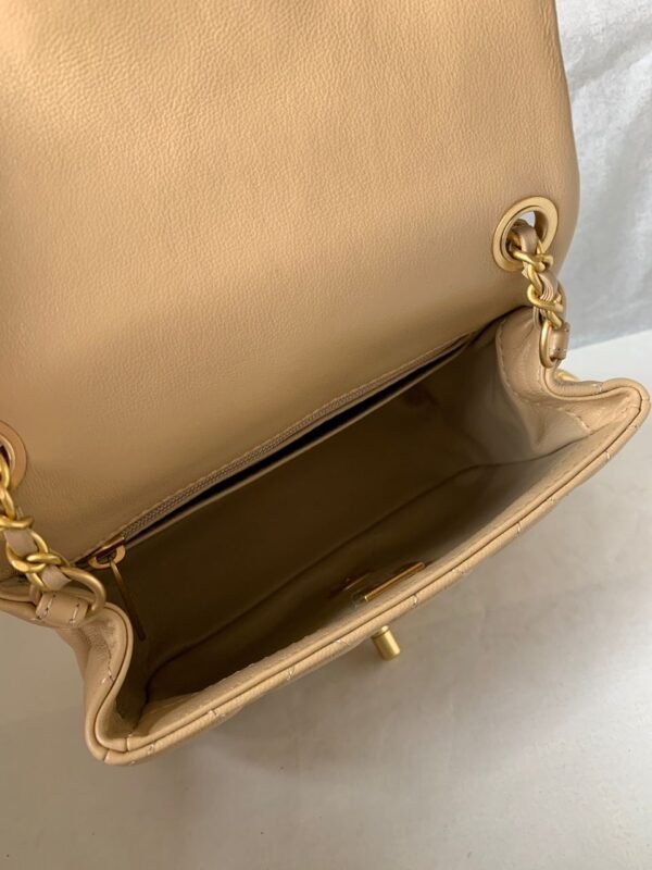 Mini Square Pearl Crush Beige 16.5 cm - Image 6