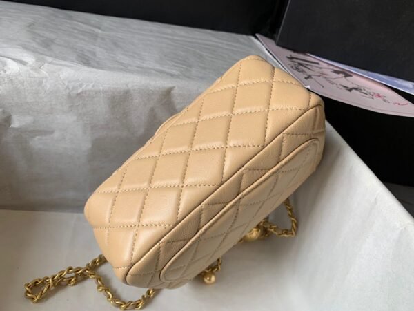 Mini Square Pearl Crush Beige 16.5 cm - Image 7