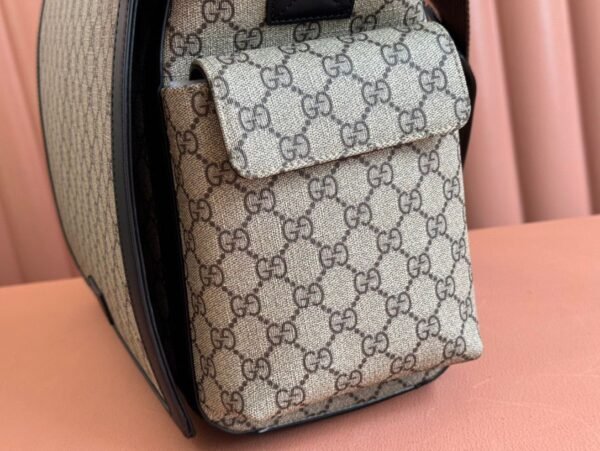 Мittelgroße Wickeltasche in Beige 44 cm - Image 7