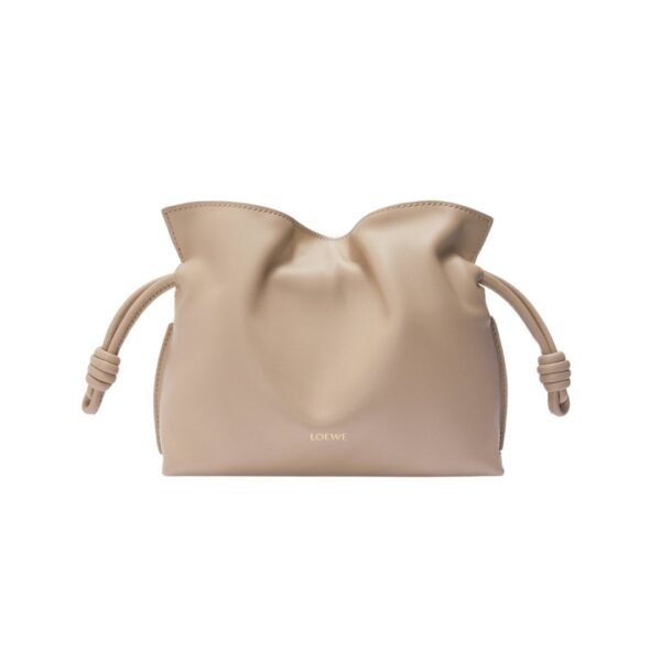 Clutch aus Nappaleder in Sandfarben 18 cm