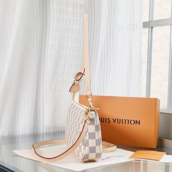 Damier Pochette Weiß 23,5 cm - Image 5