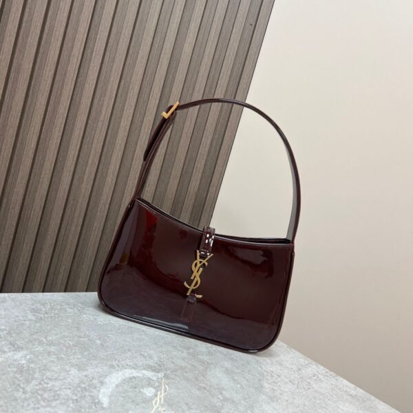 Le 5 a 7 Hobo Bag Burgund 24,5 cm - Image 4