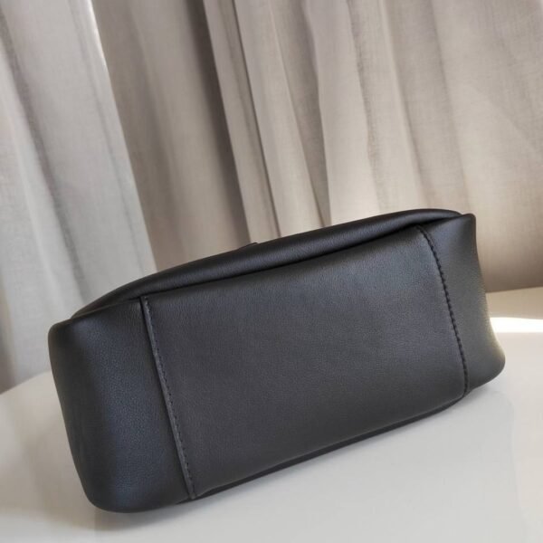 Le 5 a 7 Hobo Bag Schwarz 23 cm - Image 5