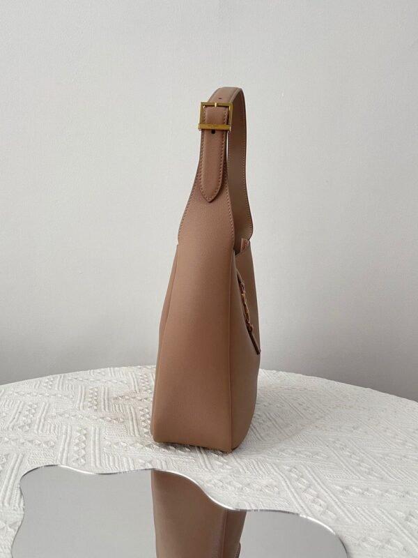 Le 5 a 7 Hobo Bag Staubig Grau 22 cm - Image 5