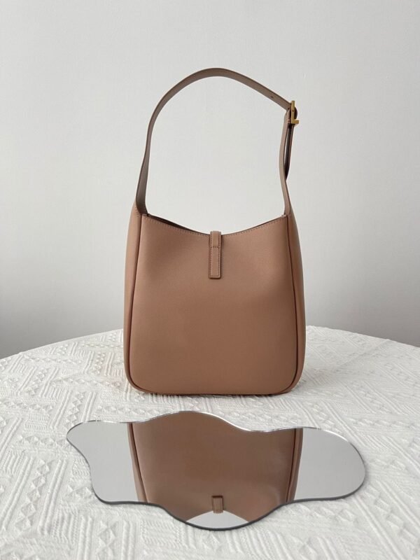 Le 5 a 7 Hobo Bag Staubig Grau 22 cm - Image 8