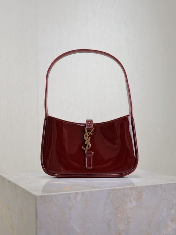 Le 5 A 7 Mini aus Lackleder Weinrot 19 cm - Image 4