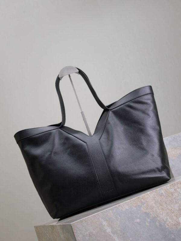 Y TOTE IN LEATHER 37 cm - Image 8
